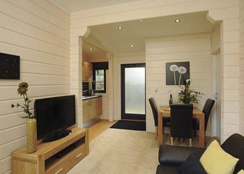 Woodland Lakes Lodges