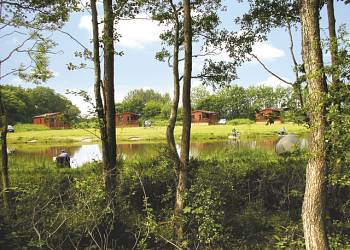 Paradise Lakeside Lodges