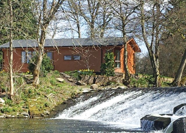 Dollar Riverside Lodges